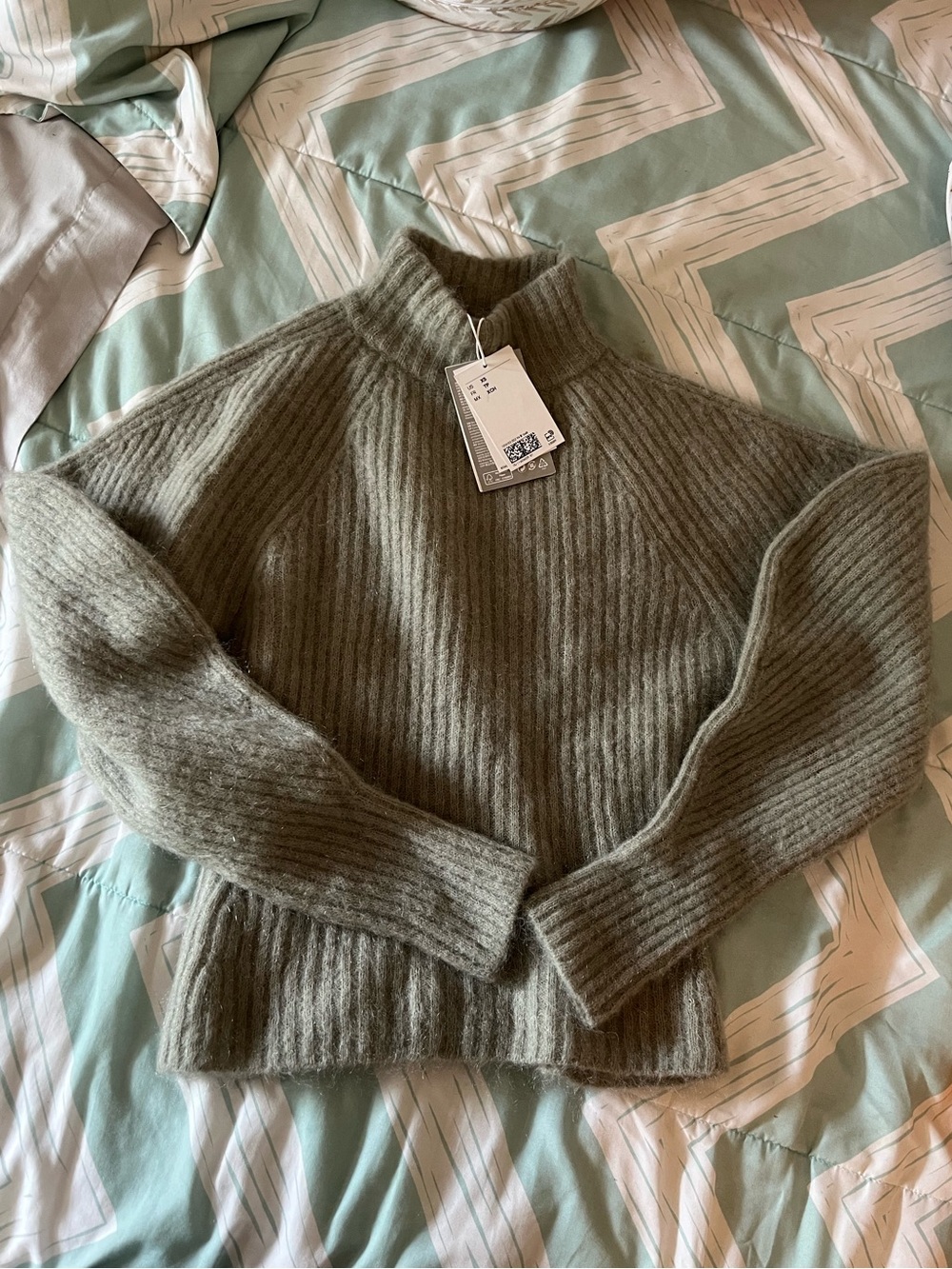 H&M Mohair Blend Ribbed Mockneck Sweater Sage Gray XS NWT